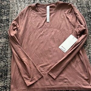 Lululemon Relaxed Fit Swiftly long sleeve.